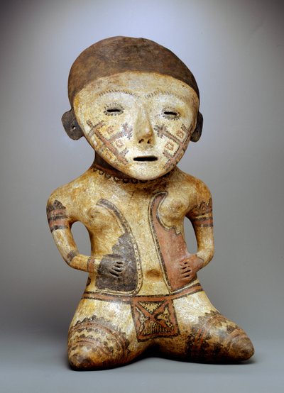 Sitzende Frau mit Tätowierungen von Nayarit